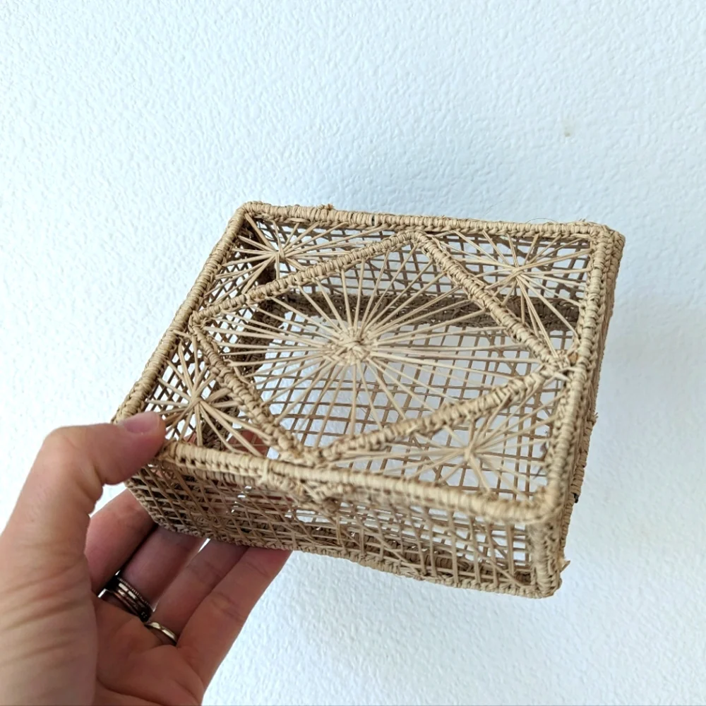 Vintage Iraca Palm Handwoven Trinket Box With Lid 5